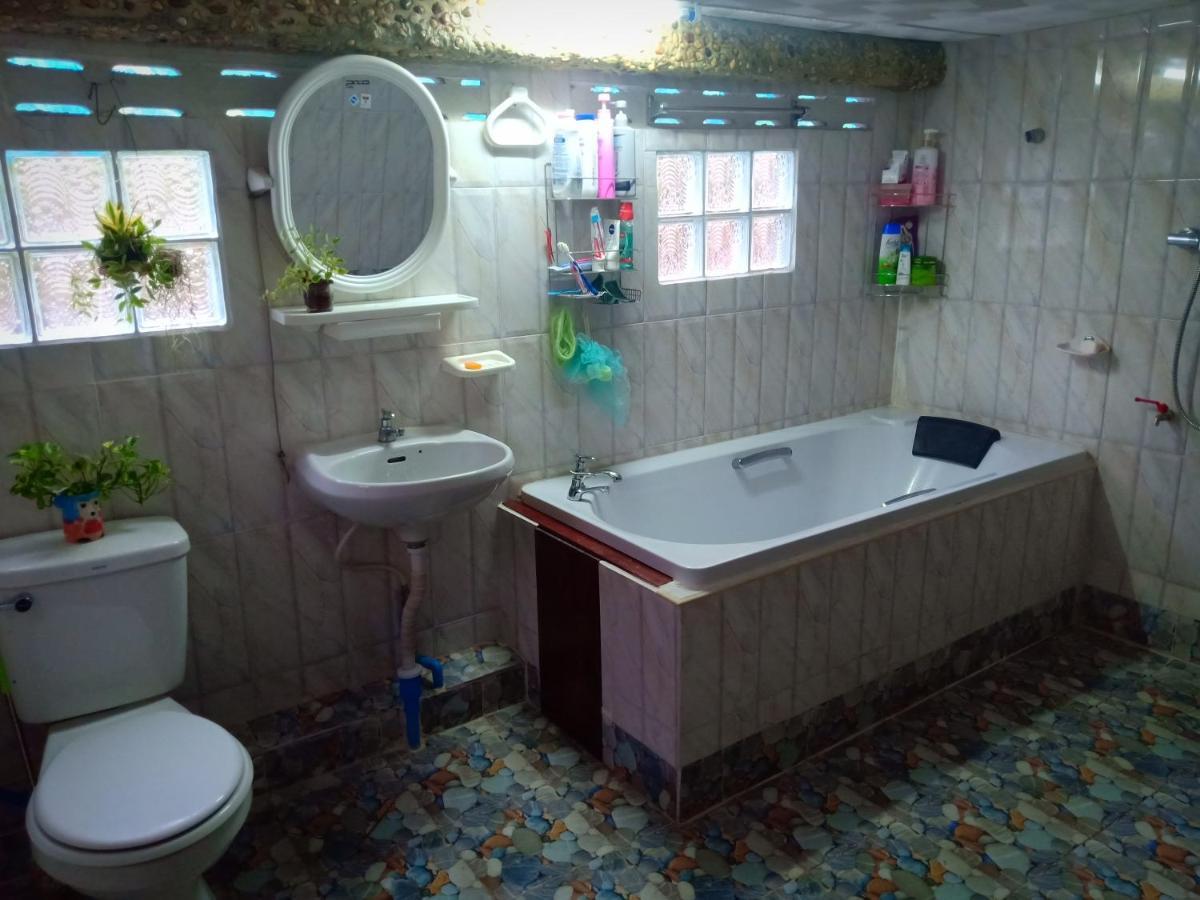 เฮือนน้ำน่าน House By The River Nan Uttaradit Eksteriør billede
