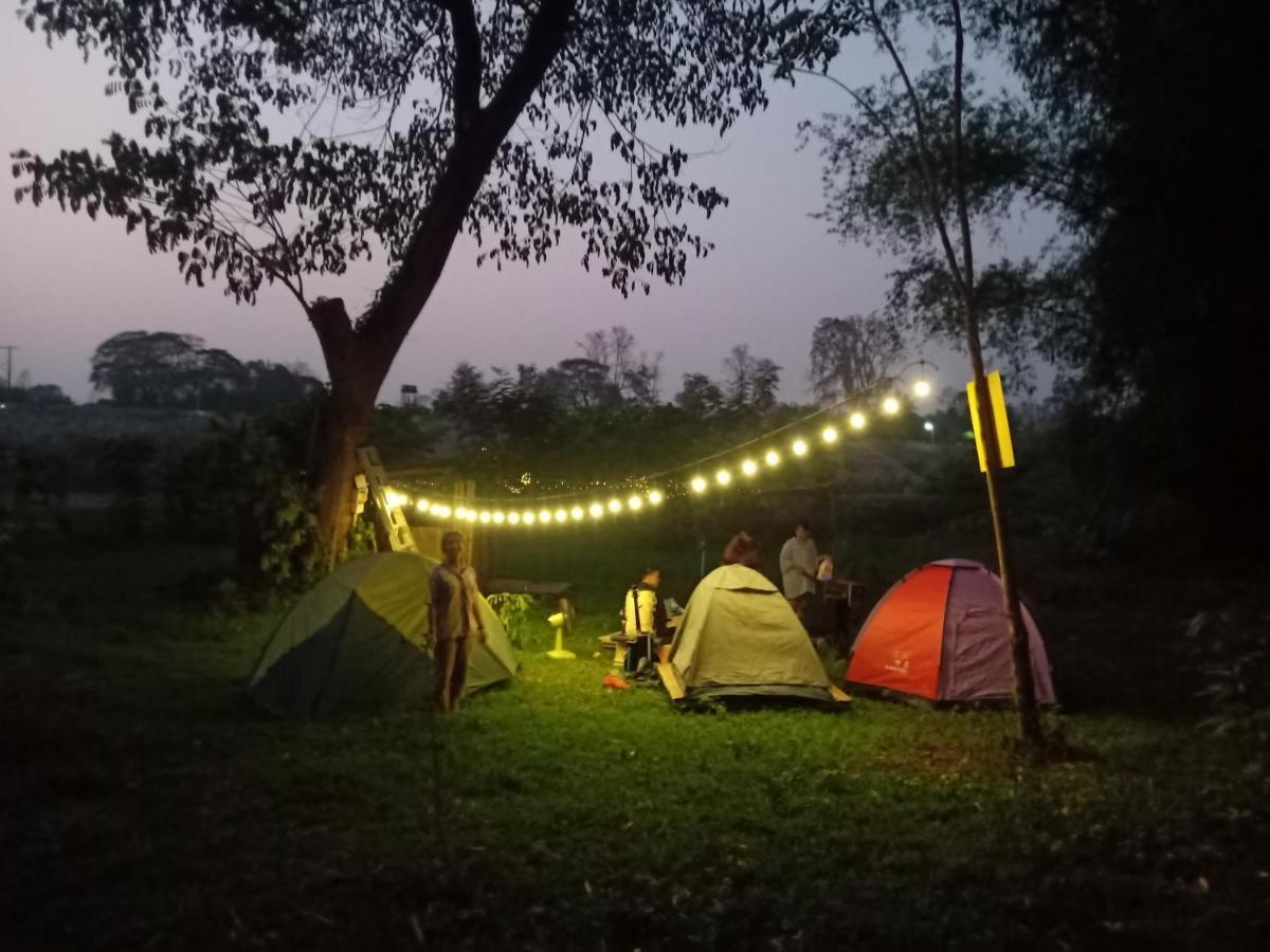 เฮือนน้ำน่าน House By The River Nan Uttaradit Eksteriør billede
