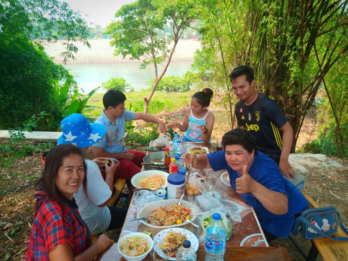 เฮือนน้ำน่าน House By The River Nan Uttaradit Eksteriør billede
