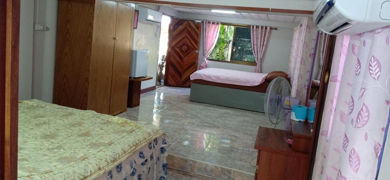เฮือนน้ำน่าน House By The River Nan Uttaradit Eksteriør billede